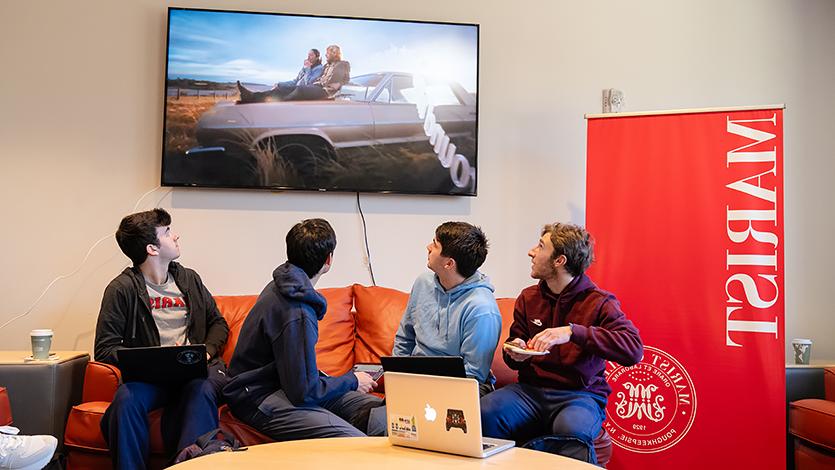 Image of students in Ward Hall.